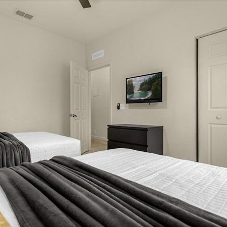 4 Bedrooms- 3 Bathrooms Lucaya Village 9-104 Lv 키시미 외부 사진