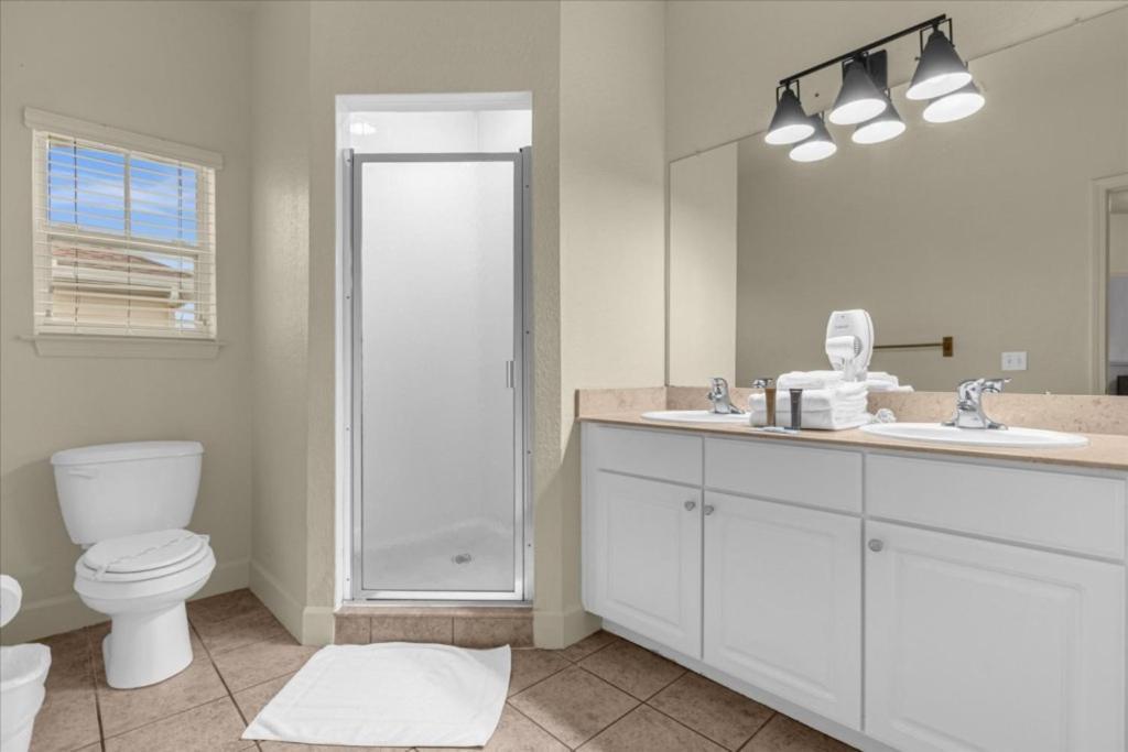 4 Bedrooms- 3 Bathrooms Lucaya Village 9-104 Lv 키시미 외부 사진